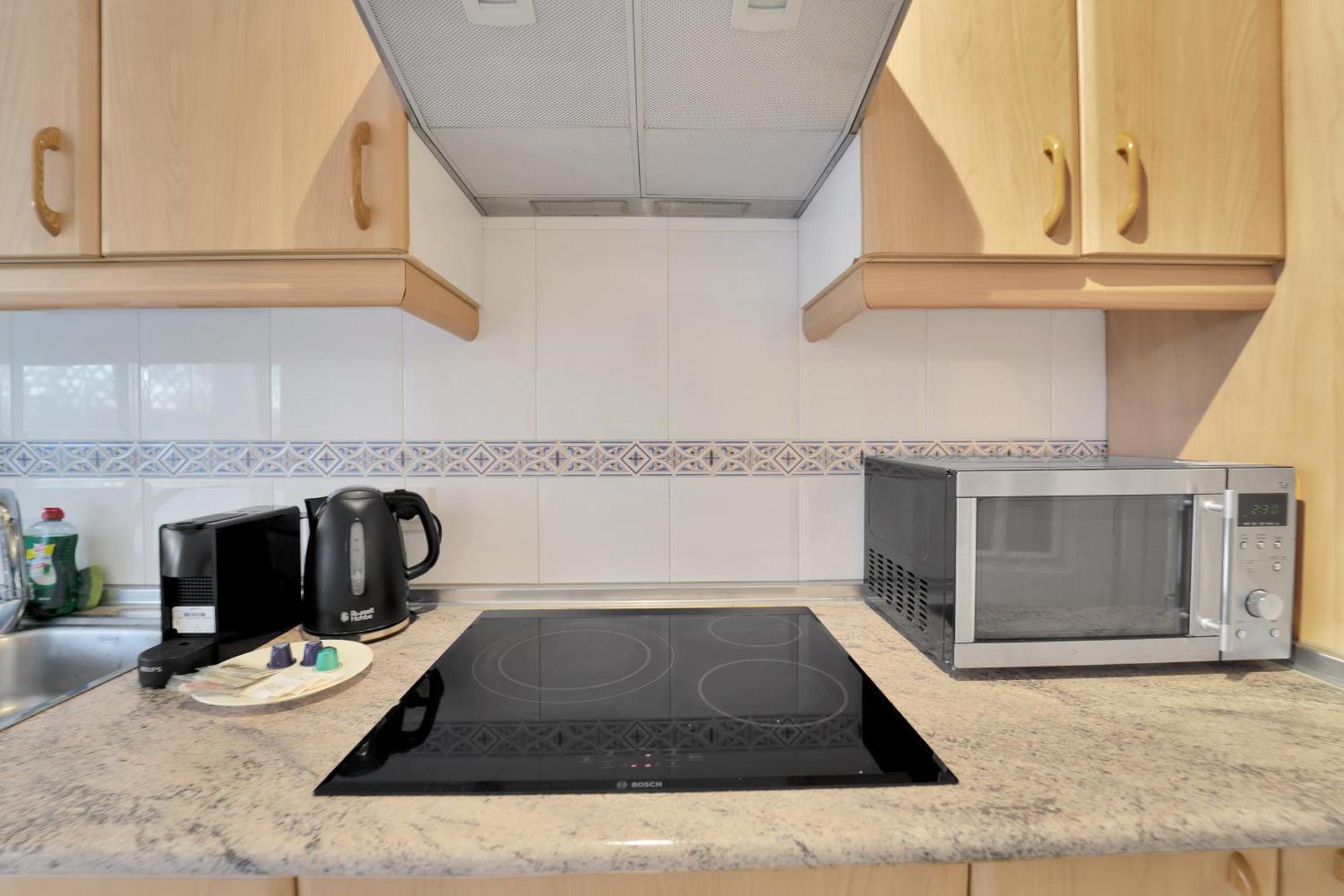 Con Enorme Terraza En Complejo Con Piscina En Nueva Andalucia - Lorcrimar Appartement Marbella